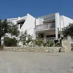 Zeljka דירה